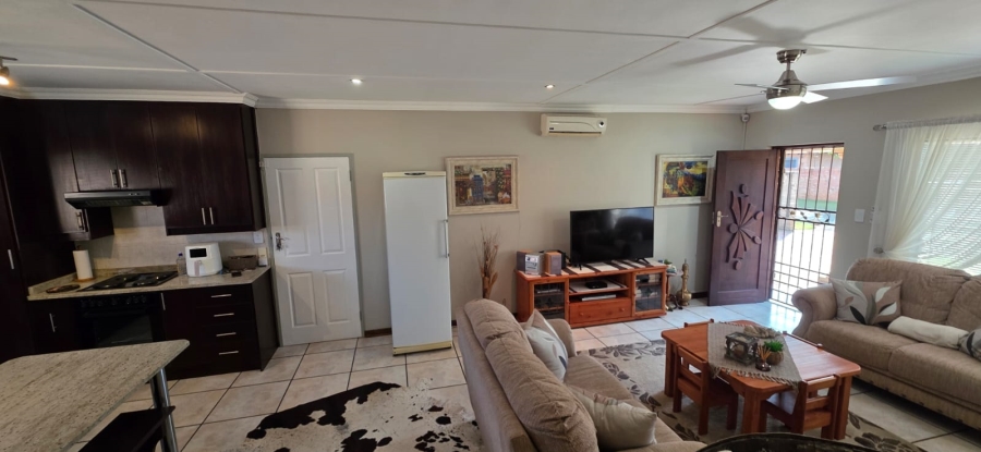 3 Bedroom Property for Sale in Grimbeeck Park North West